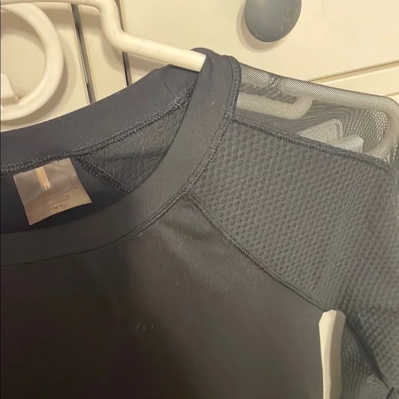 Calia black Fitted Long Sleeve Tee work out shirt - Picture 4 of 5